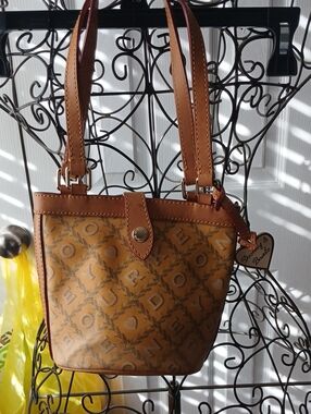Dooney & Bourke Bucket  Logo-Print Bag